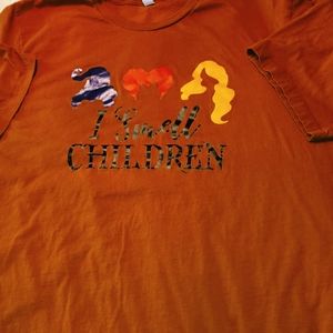Hocus pocus-i smell children- plus size t-shirt
